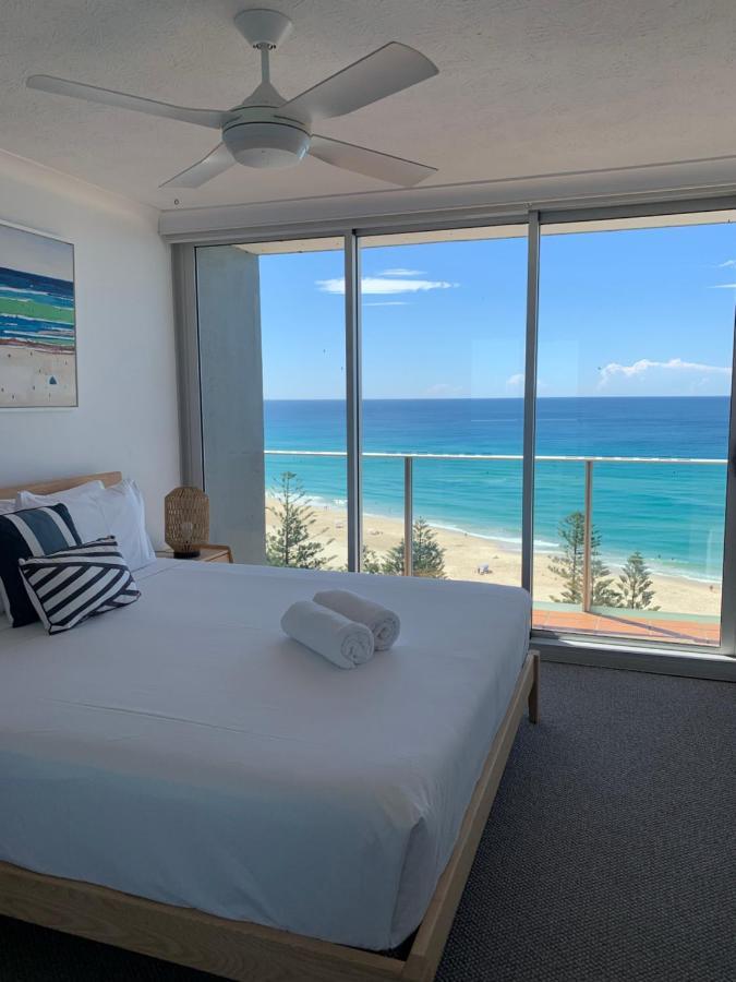 Pacific Regis Beachfront Holiday Apartments Gold Coast Exteriér fotografie