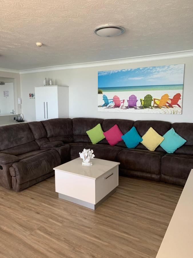Pacific Regis Beachfront Holiday Apartments Gold Coast Exteriér fotografie
