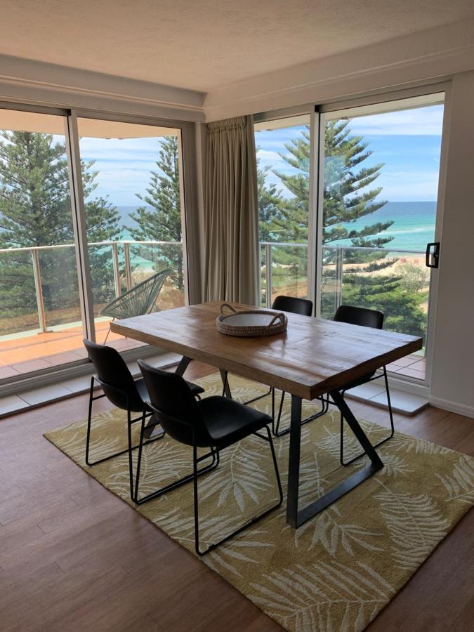 Pacific Regis Beachfront Holiday Apartments Gold Coast Exteriér fotografie