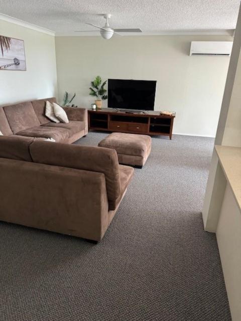 Pacific Regis Beachfront Holiday Apartments Gold Coast Exteriér fotografie
