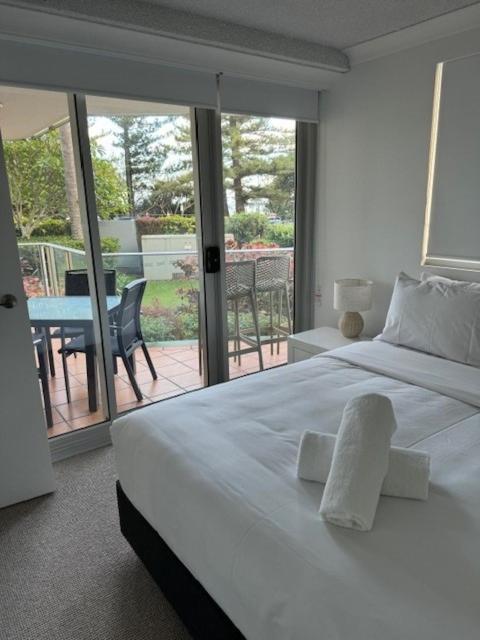 Pacific Regis Beachfront Holiday Apartments Gold Coast Exteriér fotografie